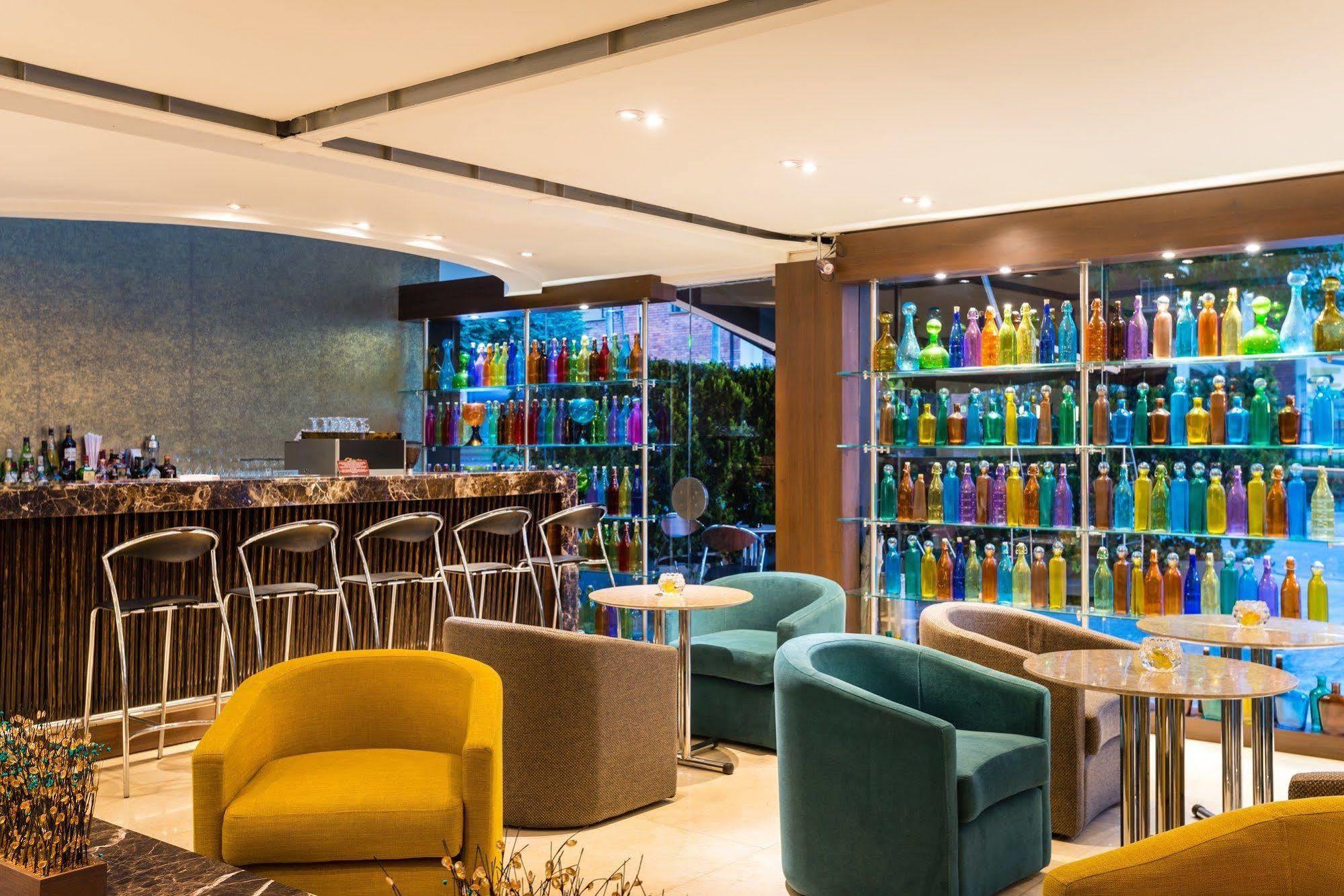 Hotel Lugano Suites Μπογκοτά Εξωτερικό φωτογραφία