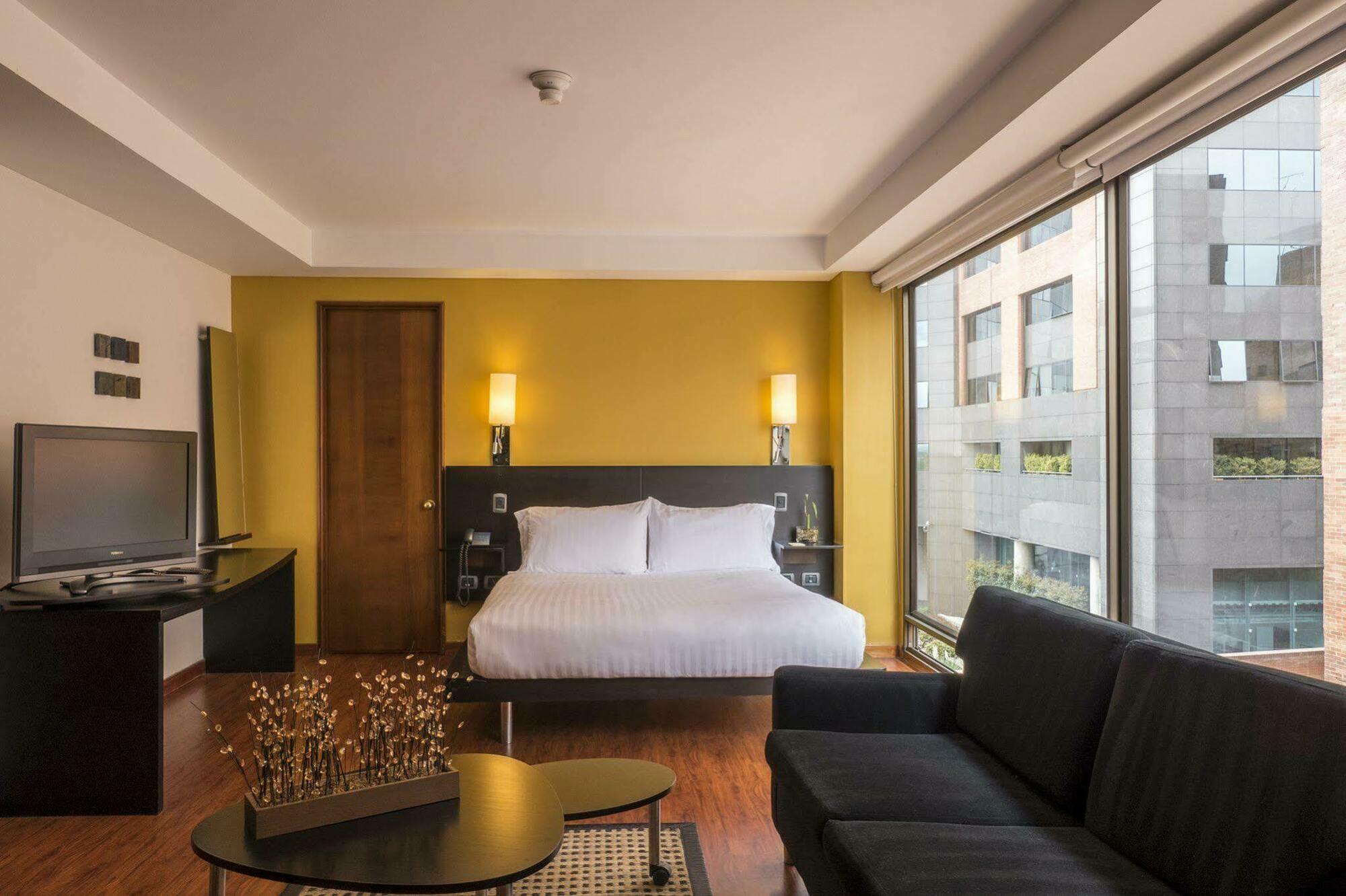 Hotel Lugano Suites Μπογκοτά Εξωτερικό φωτογραφία