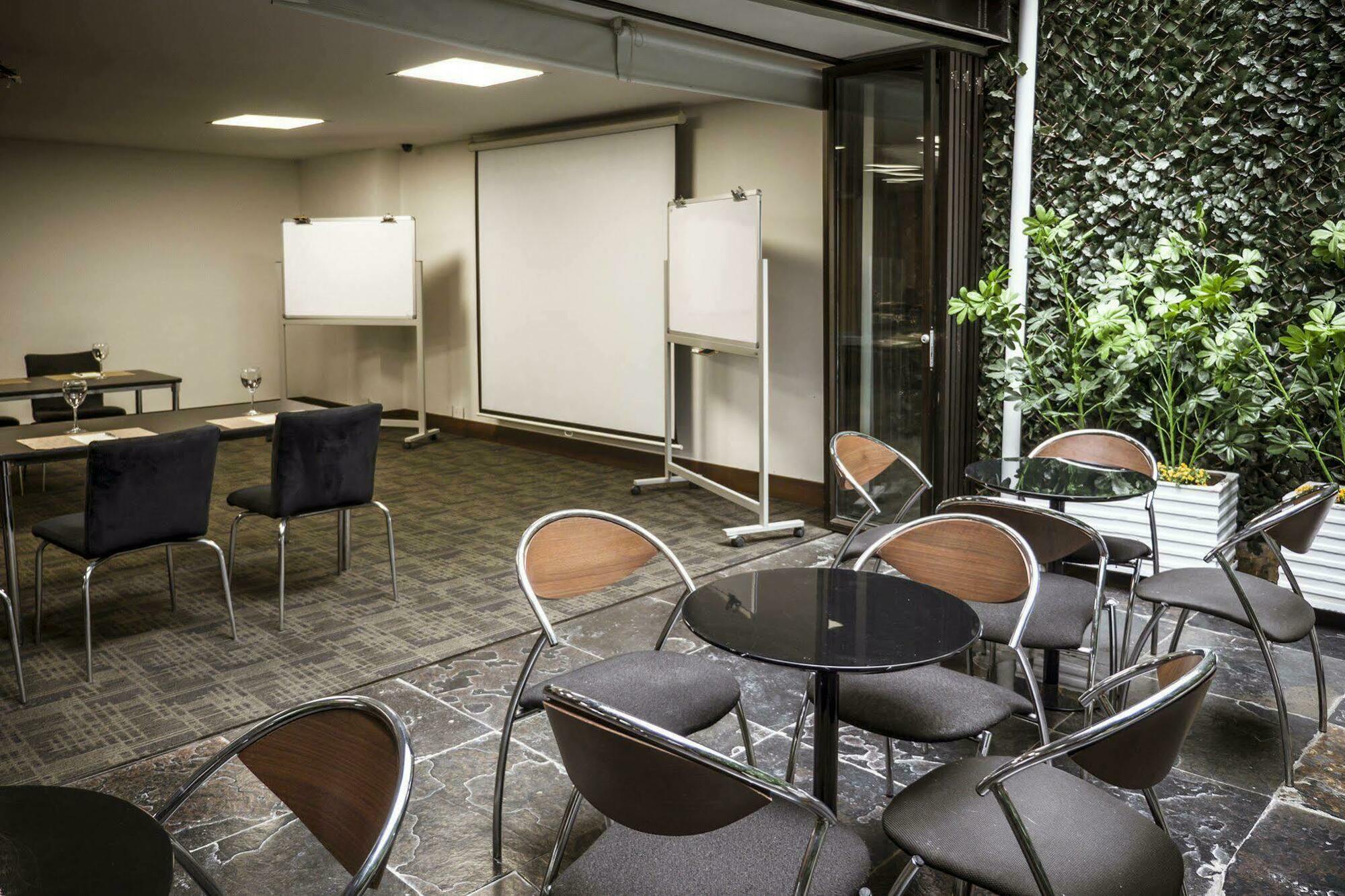 Hotel Lugano Suites Μπογκοτά Εξωτερικό φωτογραφία